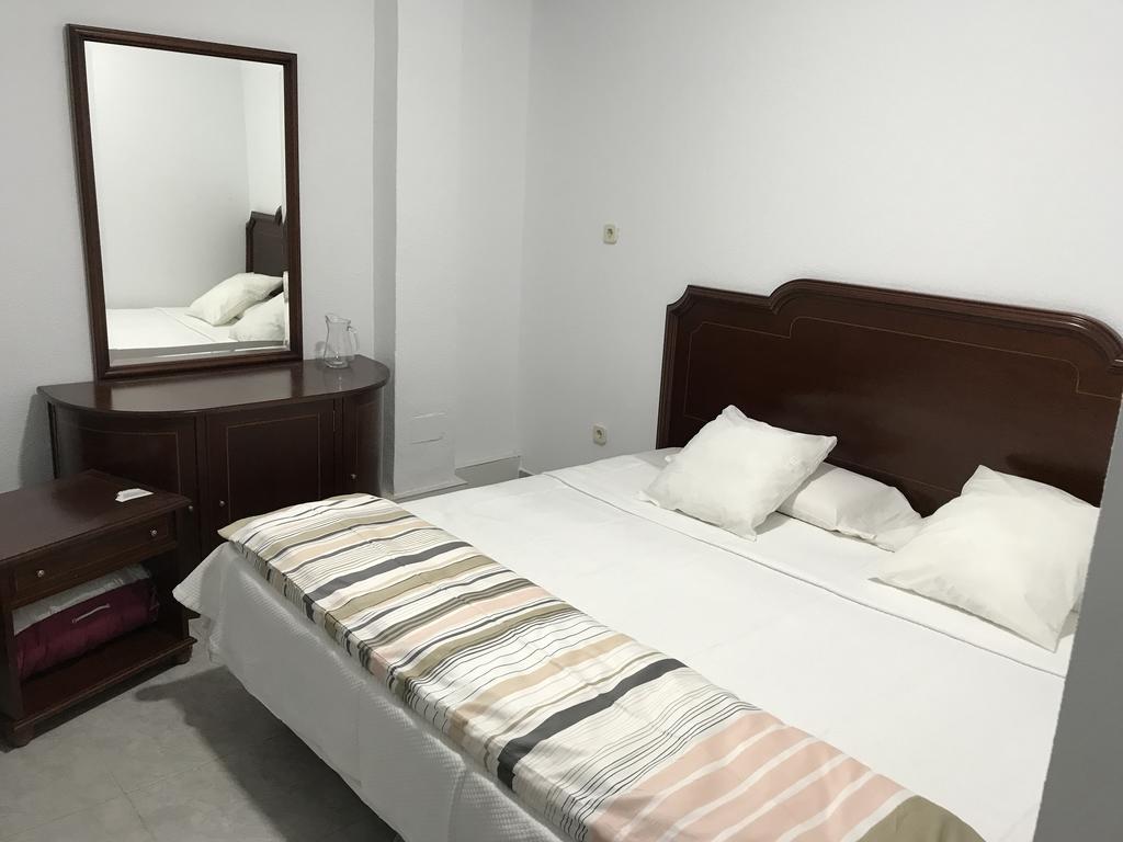 Hostal Lavapies Madrid Extérieur photo