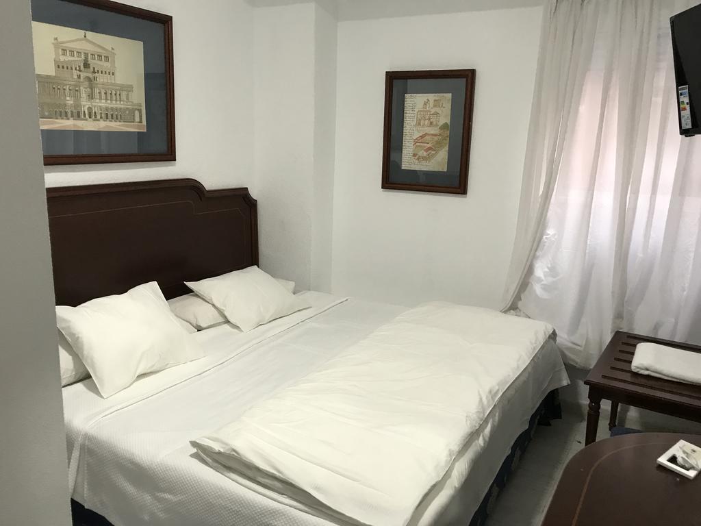 Hostal Lavapies Madrid Extérieur photo