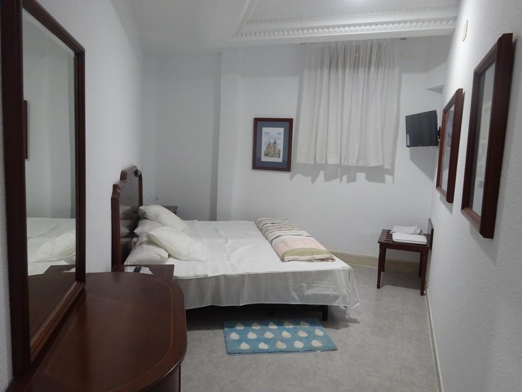 Hostal Lavapies Madrid Chambre photo