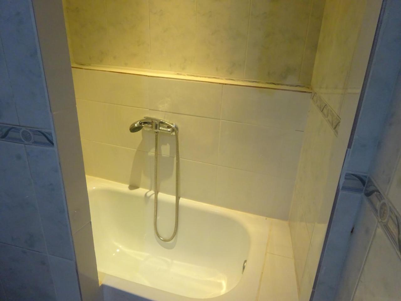 Hostal Lavapies Madrid Extérieur photo